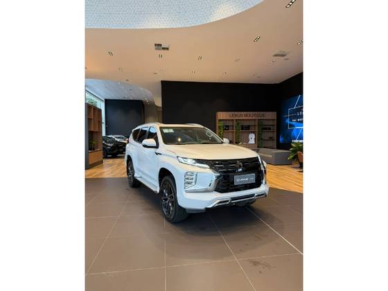 MITSUBISHI PAJERO SPORT 2.4 16V MIVEC TURBO DIESEL LEGEND AWD AUTOMÁTICO MITSUBISHI PAJERO SPORT 2.4 16V MIVEC TURBO DIESEL LEGEND AWD AUTOMÁTICO